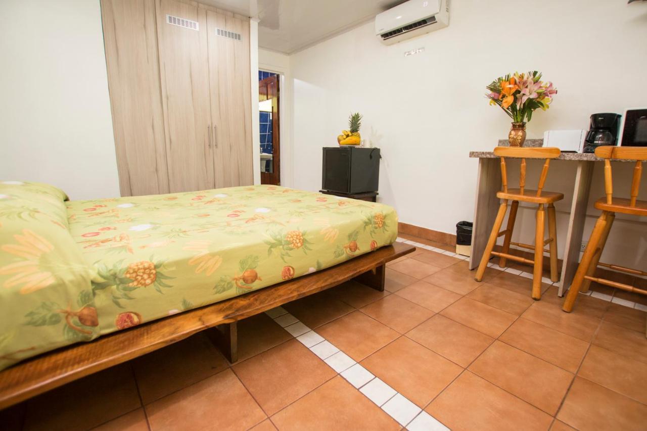 Oceanfront Hotel Verde Mar Direct Access To The Beach Manuel Antonio Bagian luar foto