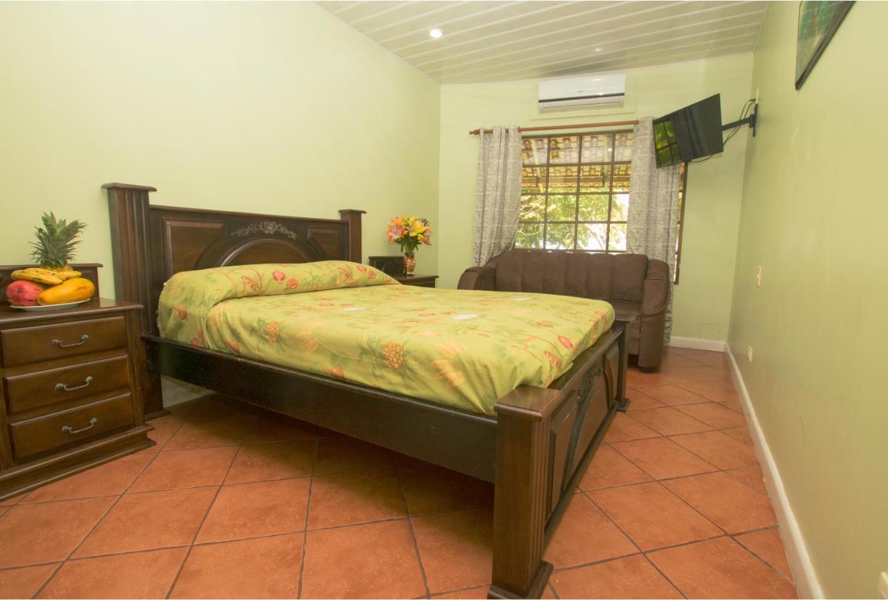 Oceanfront Hotel Verde Mar Direct Access To The Beach Manuel Antonio Bagian luar foto