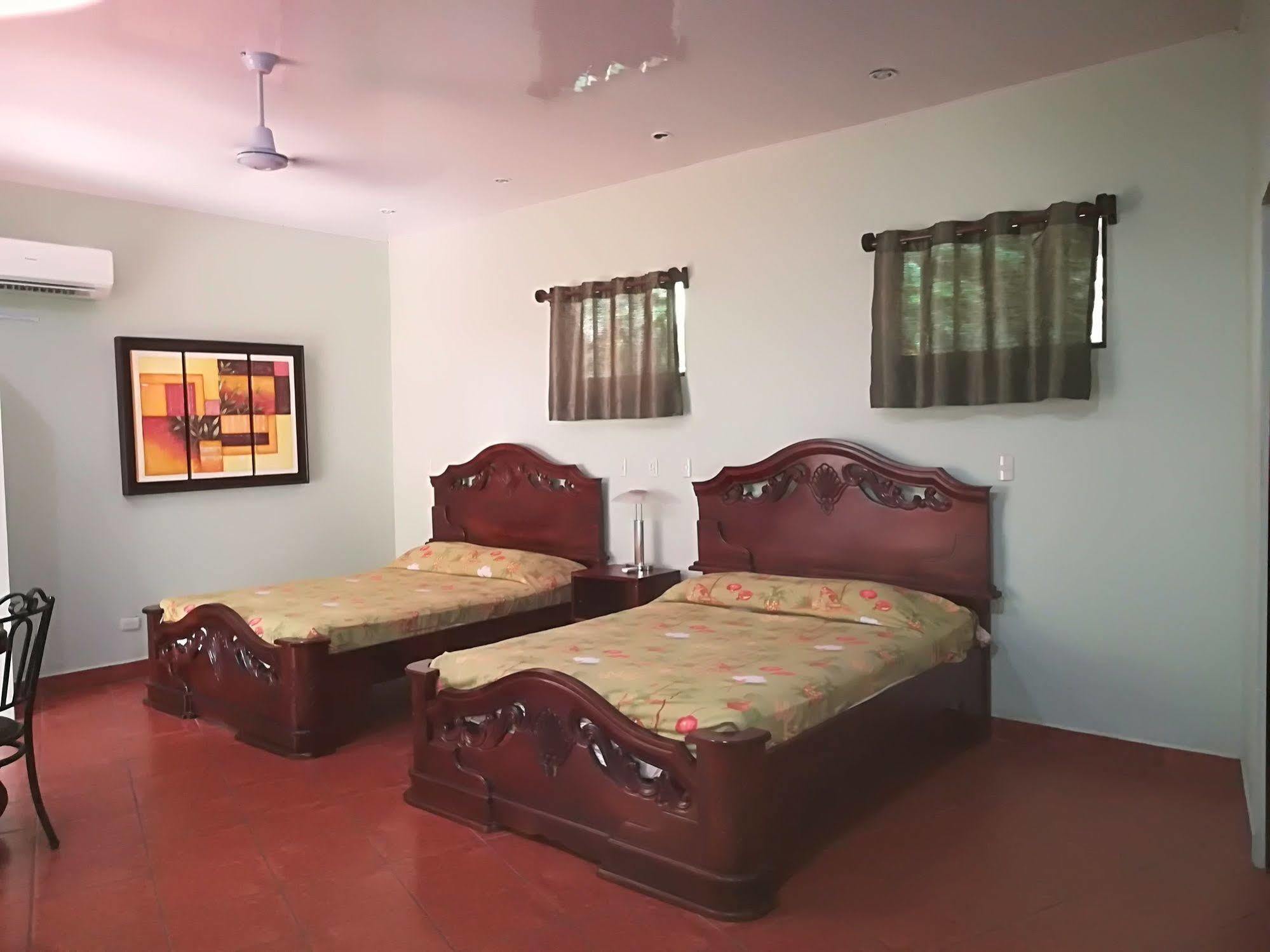Oceanfront Hotel Verde Mar Direct Access To The Beach Manuel Antonio Bagian luar foto